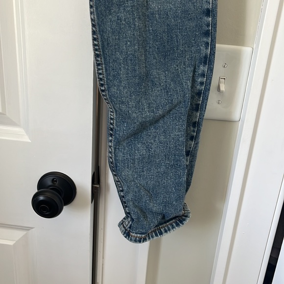 Levis Slim Taper Jeans - Picture 3 of 6